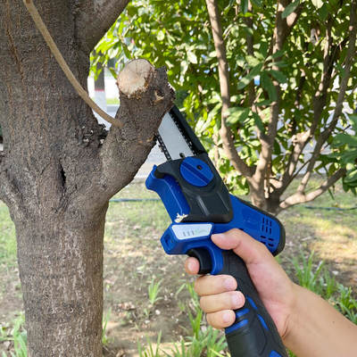 6 Inch Lithium Chainsaw Cordless Mini Tree Pruner Brushless with Battery and Oiling System